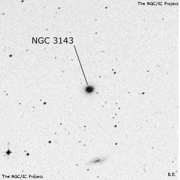 Negativní snímek oblohy NGC 3143