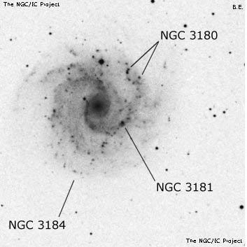 Negativní snímek oblohy NGC 3181