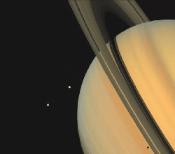 Tethys a Dione, Voyager 1 - 1980